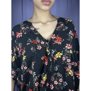Torrid Black Floral Button Up Short Dolman Sleeve Blouse Size 3X Grunge Cottage